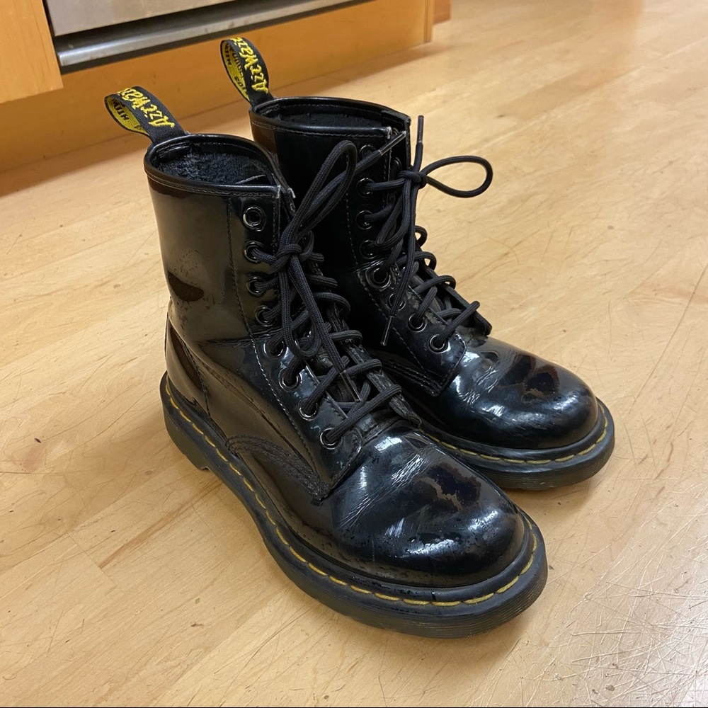 Dr / doc martens 1460 combat boots - shiny size 6